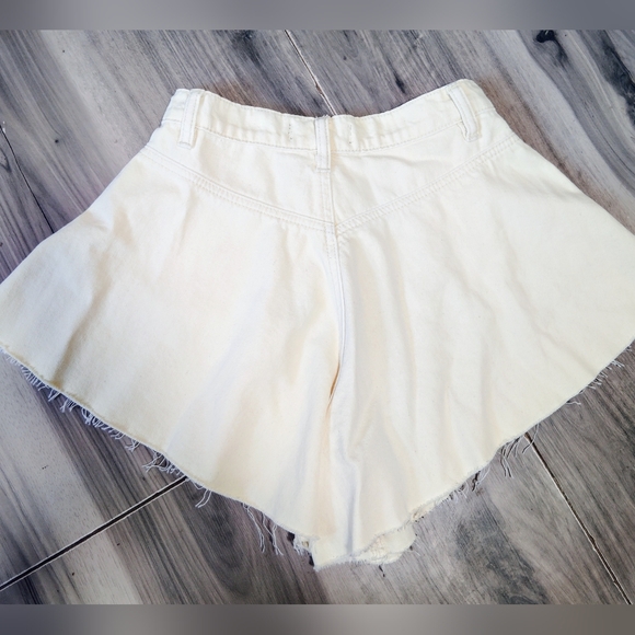 NWT Free People Harlie High Rise raw hem Denim distressed Shorts - Picture 5 of 7